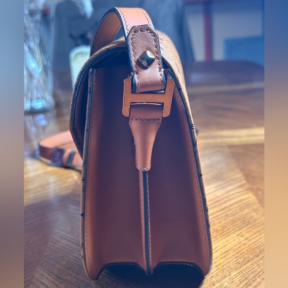 MCM PATRICIA SHOULDER BAG / CROSSBODY
HERITAGE COGNAC CANVAS - Picture 12 of 16